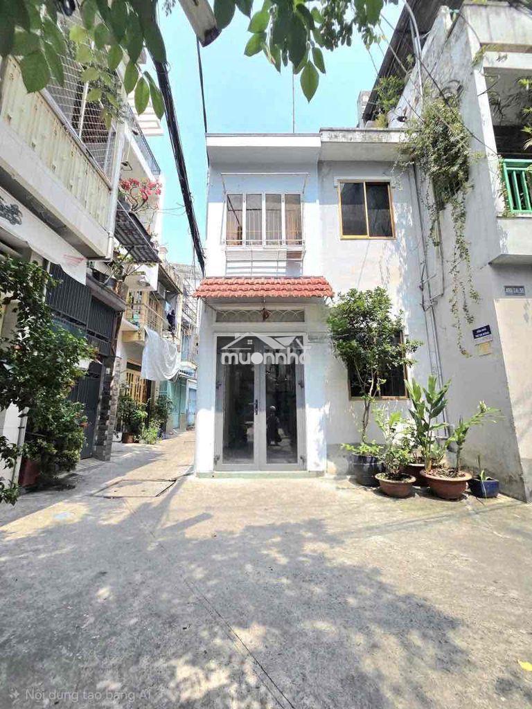 Nhà huỳnh văn bánh dtsd 40m2 1 trệt 1 lầu 2pn sạch đẹp thoáng mát