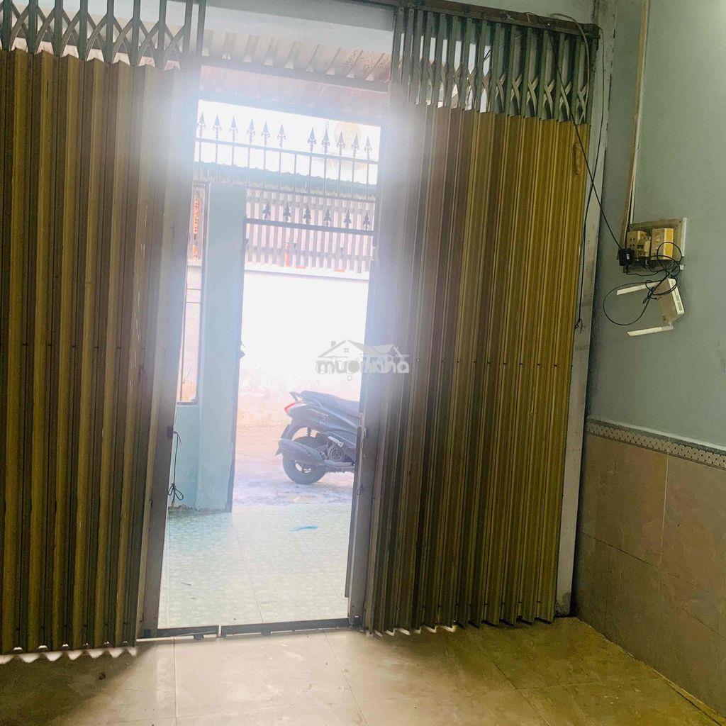 Cho thuê nhà hẽm xe hơi 1 trệt 1lầu có ban công thoáng mát - Ảnh 4