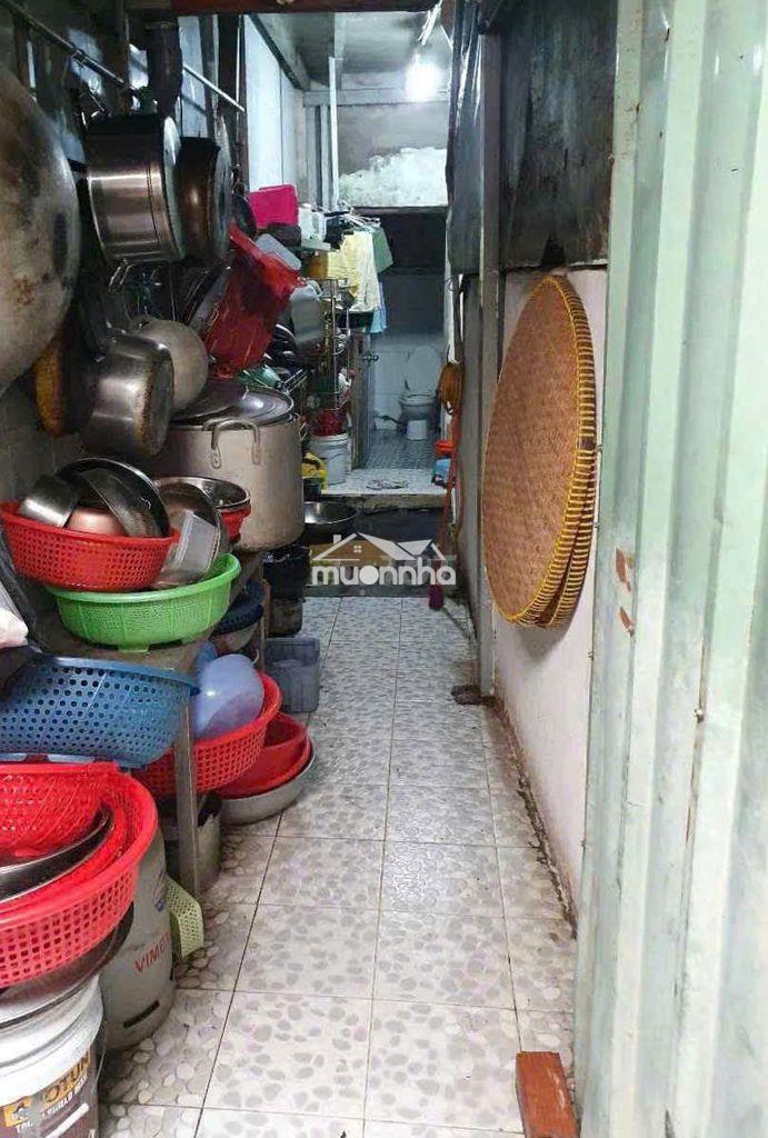 Nhà cấp 4 tiện xây mới ngang 8 hẻm xe hơi quận 4 - Ảnh 3