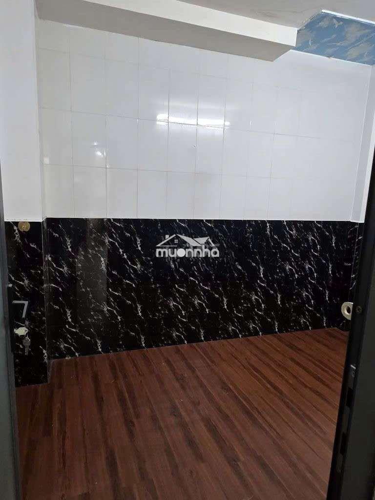 Nhà sạch 3 phòng ngủ 2 lầu wa rẻ - Ảnh 3