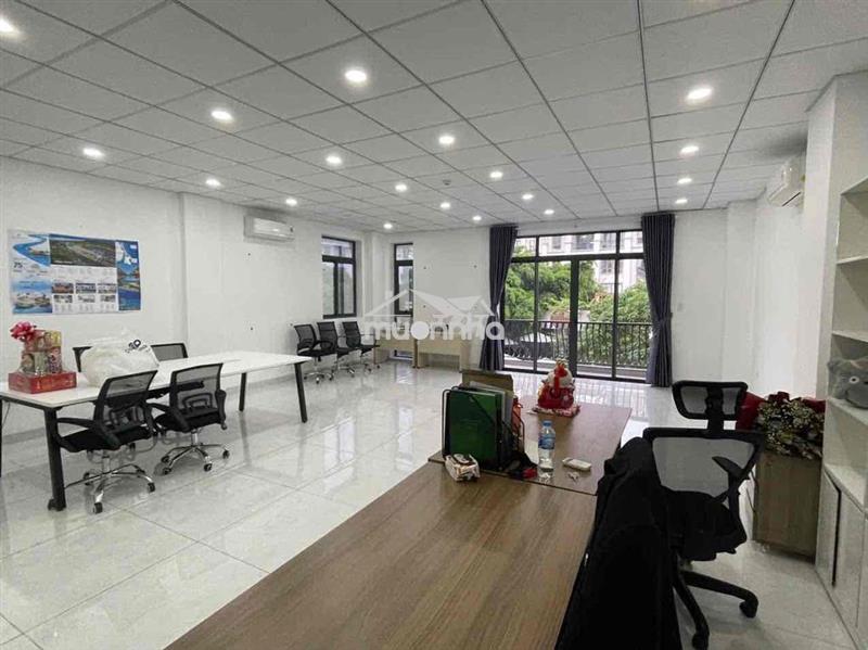 Văn phòng tầng 3 7x15m sàn, full nội thất văn phòng, view công viên
