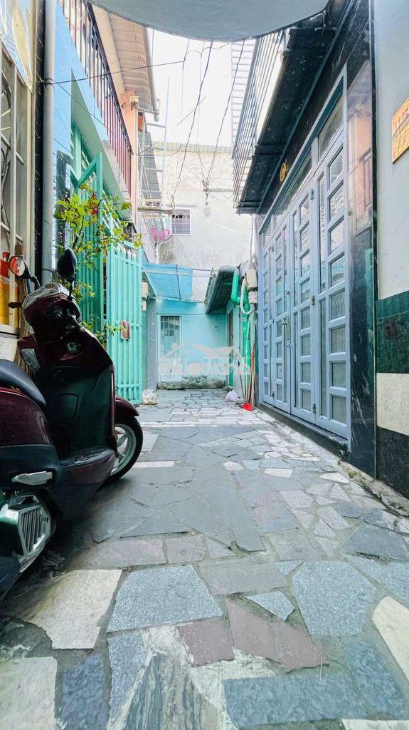 Tôi chính chủ bán nhà. không qua môi giới.