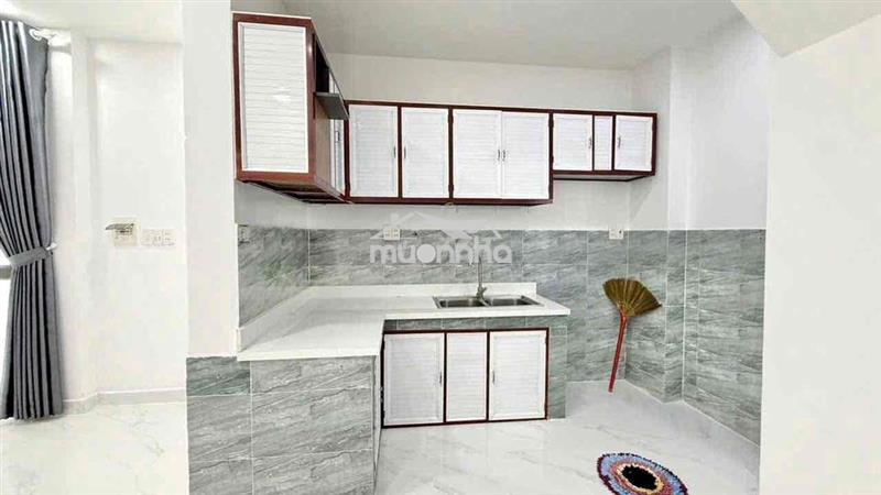 Trệt 2 lầu 4*10; 3pn mới rẻ chốt lẹ