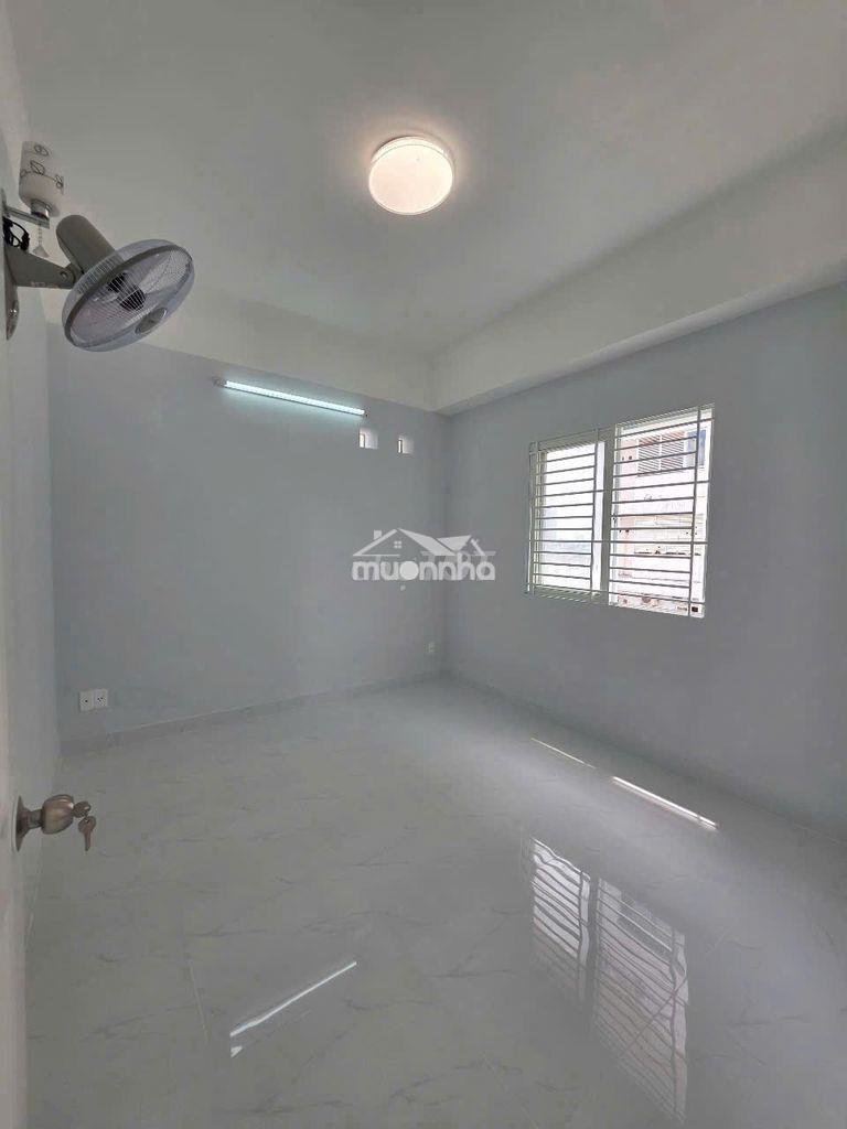 Bán căn hộ phú thọ - mt nguyễn thị nhỏ, quận 11