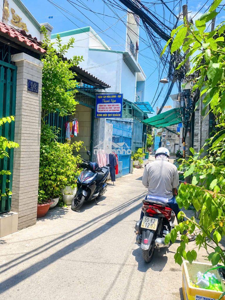 Bán nhà 66/99 trần văn khánh ngay chợ tân thuận quận 7. dt 49m2 1 lầu
