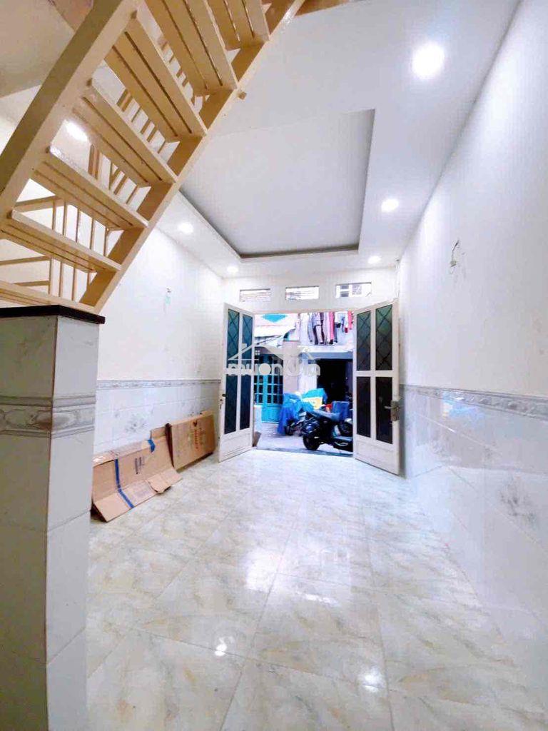 Bán nhà 24m chỉ 2ty990 trên đường đoàn văn bơ. hẻm thông thoáng. - Ảnh 3