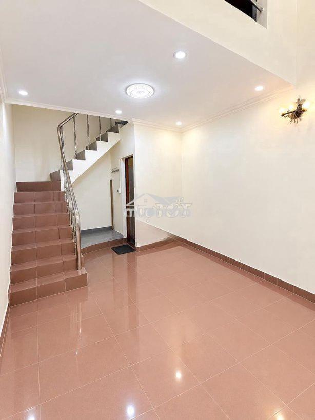 Nhà mới 2pn  cách mạng tháng 8, phường 4, quận 3