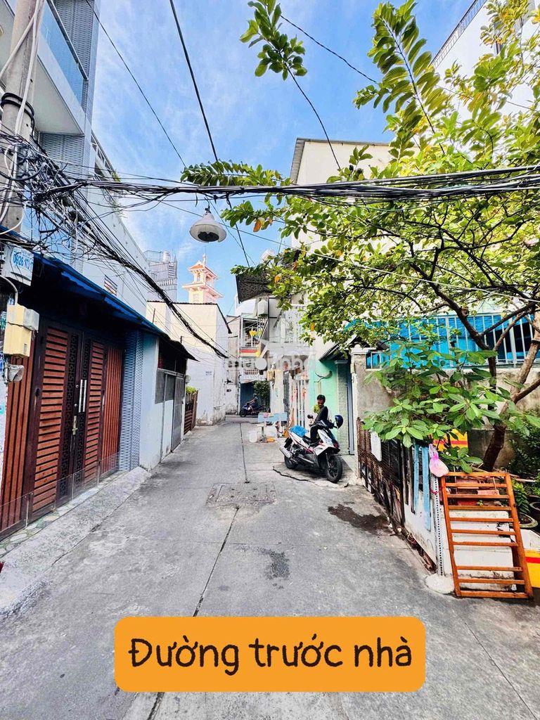Chính chủ bán nhà hẻm trung tâm quận 11