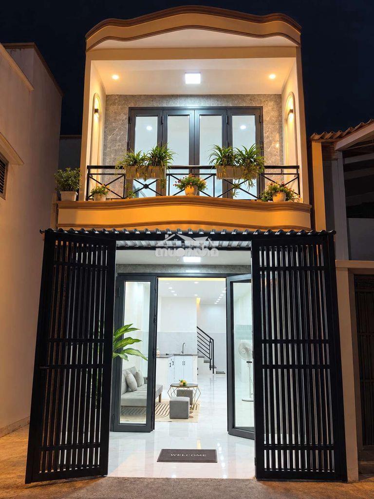 Nhà 2 mặt tiền mới xây không quy hoạch - kinh doanh đỉnh sát bình tiên