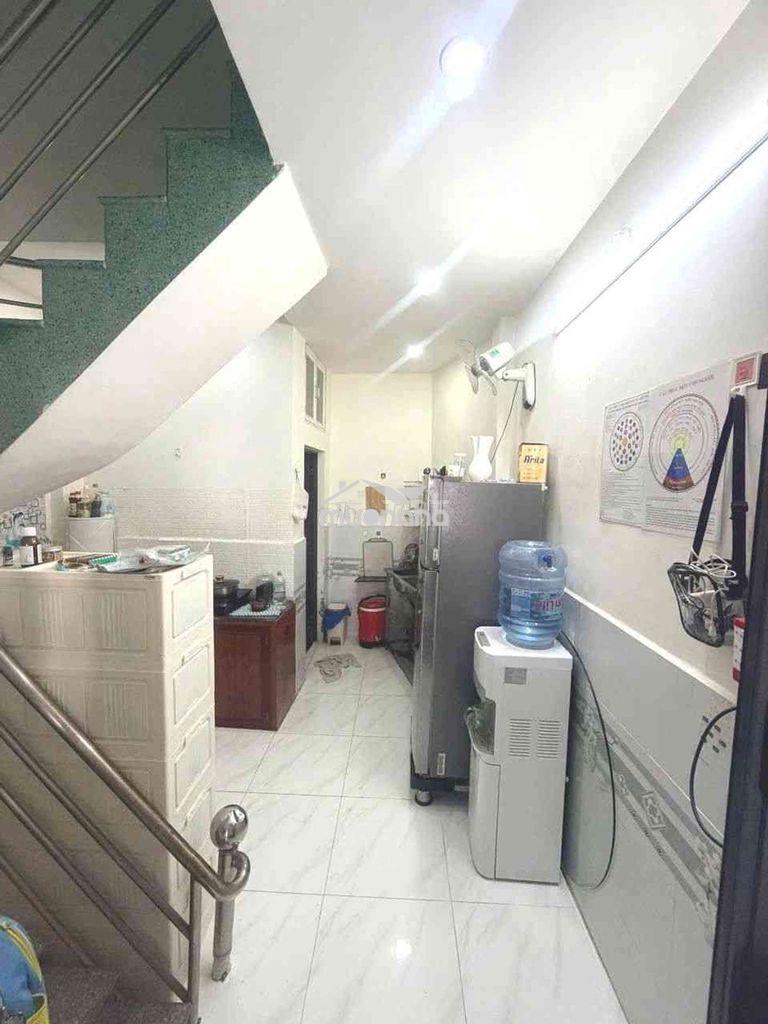 Chính chủ bán nhà hxh 2 tầng  2pn , kdc hiện hữu , 