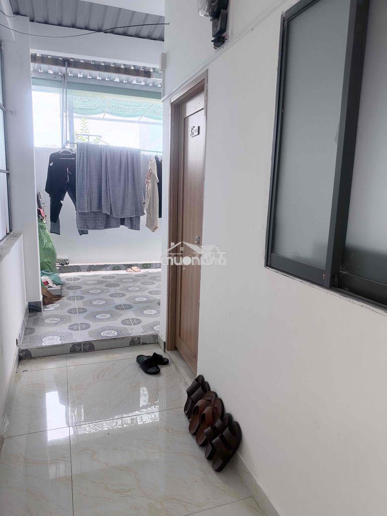 Cần sang hợp đồng thuê phòng còn 6 tháng