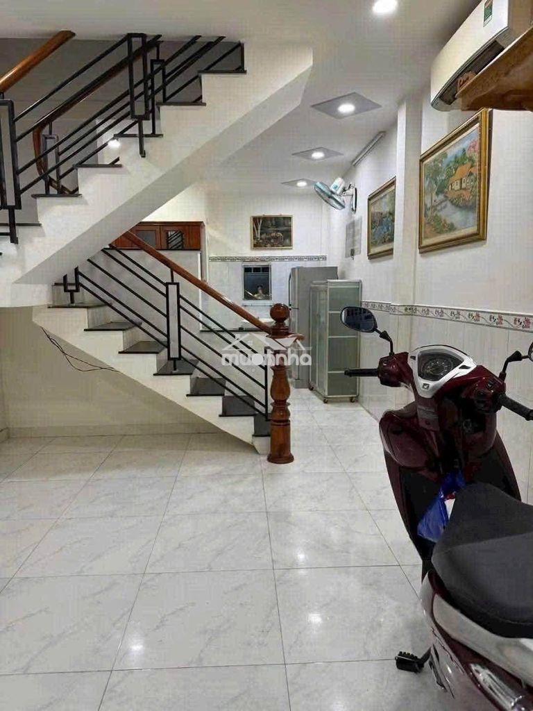 Nhà riêng 1/phan đăng lưu, sẵn nội thất giá 14 tr/th (2pn 96.5m2) - Ảnh 3