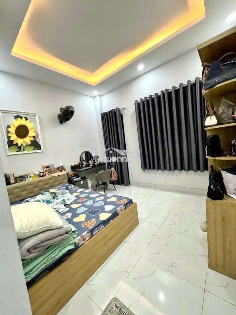 Nhà đẹp nội thất đầy đủ, 3pn, đường xe hơi, khu an  ninh - Ảnh 2