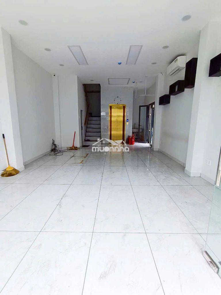 Dt : 5 x 13m 1 trệt 5 lầu thang máy pccc * sàn trống suốt * - Ảnh 2