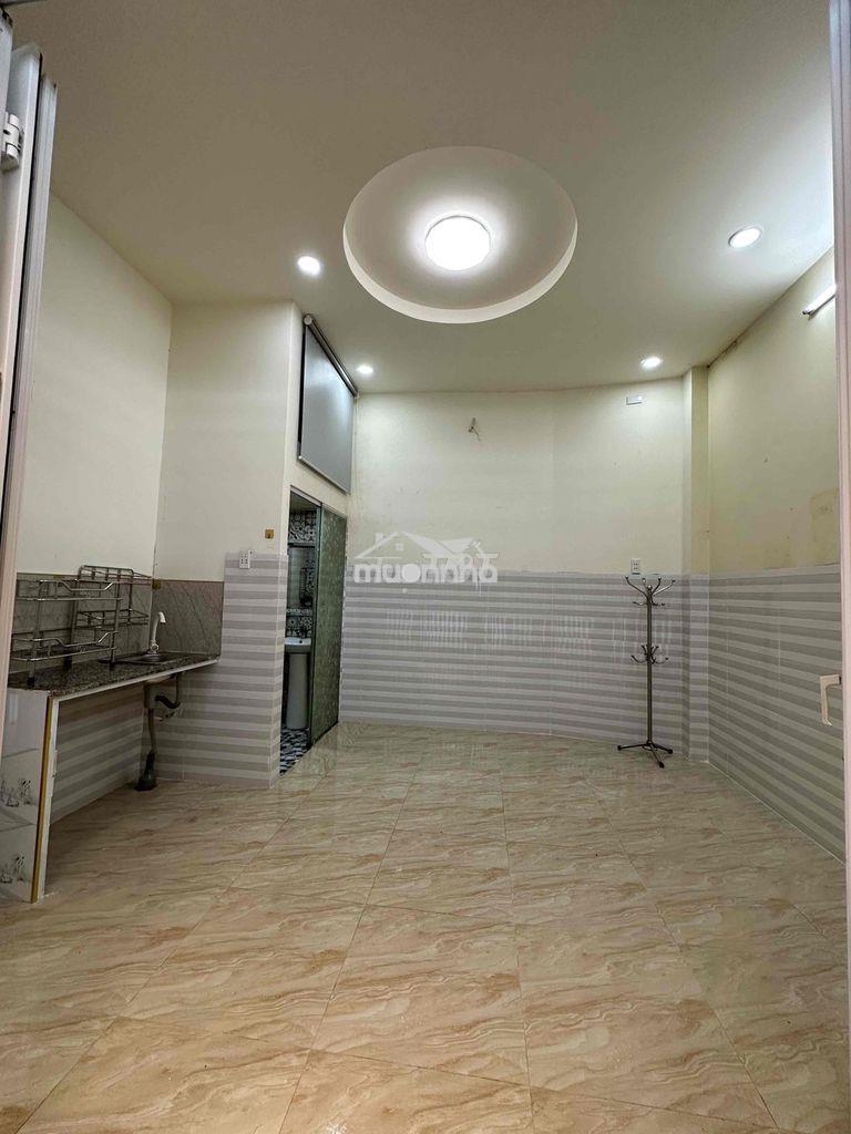 Cho thuê phòng trệt 27 m2 cmt8 quận 10 - Ảnh 2