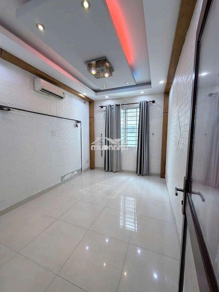 Nhà trông vào ỏ ngay được  - Ảnh 2