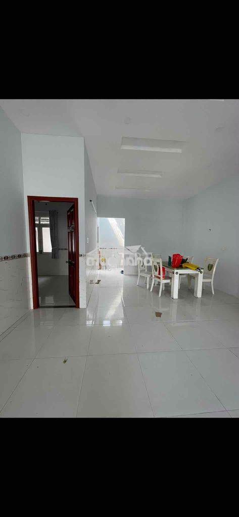 Cho thuê nhà sân vườn an phú đông giá 7,5 triệu - Ảnh 3