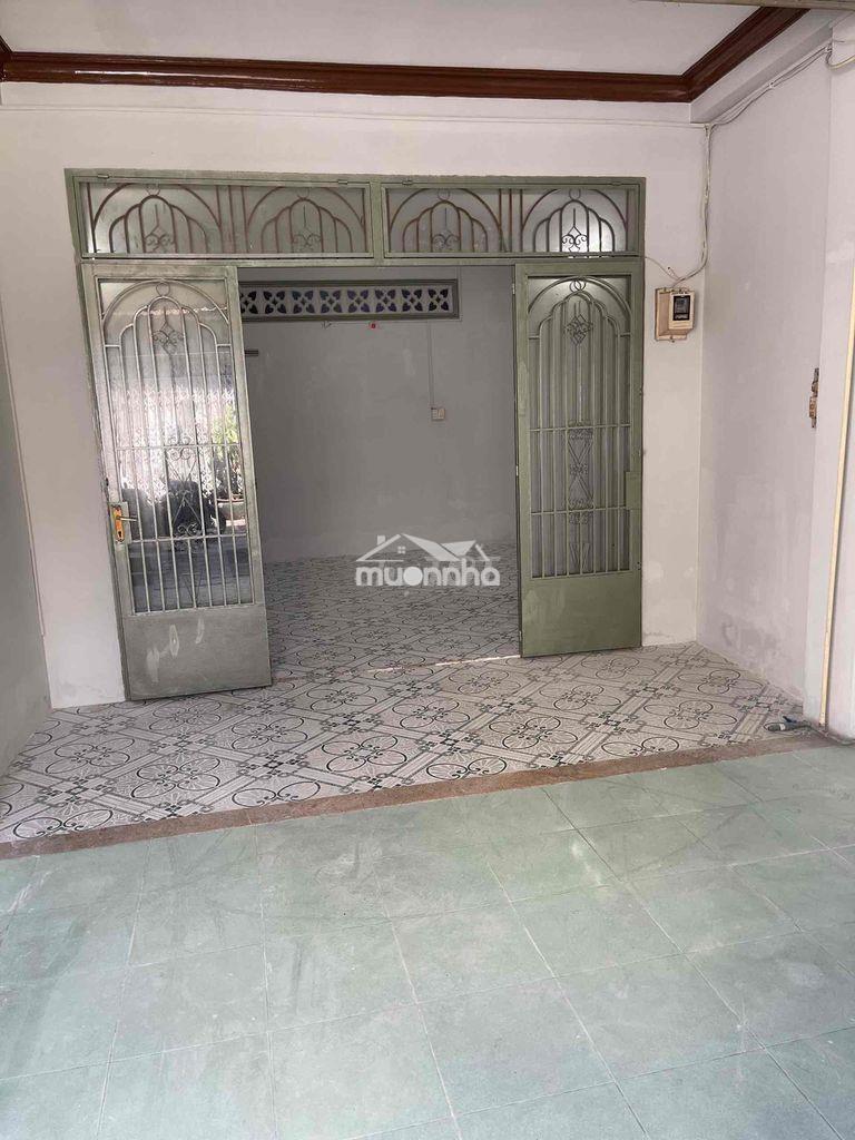 Cho thuê nhà 4.5x17m, 1 lầu, 3pn, hxh, sát s. hành, trường chinh, q12 - Ảnh 2