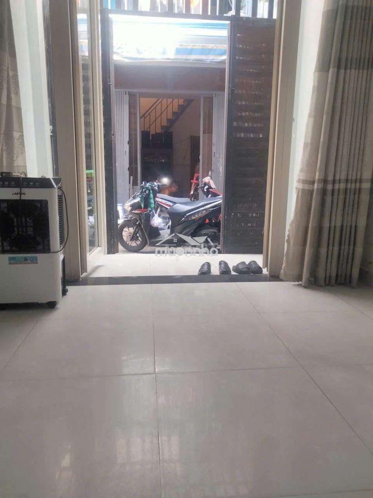 Cho thuê nhà 2pn 2wc ngay chợ phạm văn bạch - Ảnh 2
