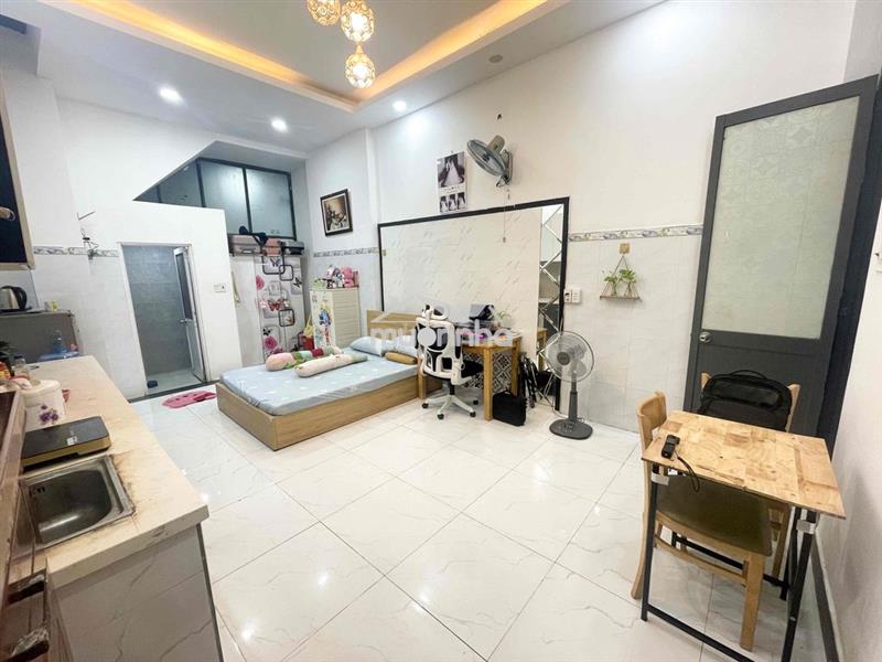 Pass lại nhà trọ cao cấp của hai vợ chồng