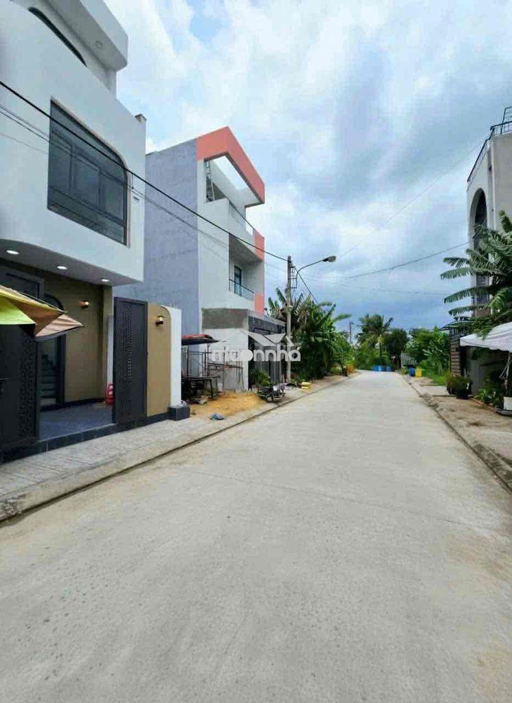 Giảm 1tỷ 4tỷ470 tl ngay vinhome q9 3 lầu mới 100% hoàn công đường 9m - Ảnh 3