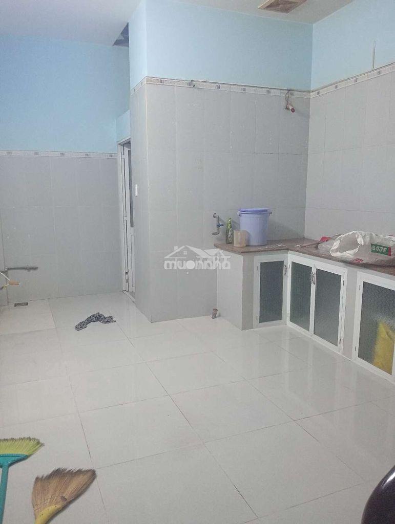 Cho thuê nhà nguyên căn 3 lầu kế bên lottle mart - Ảnh 3