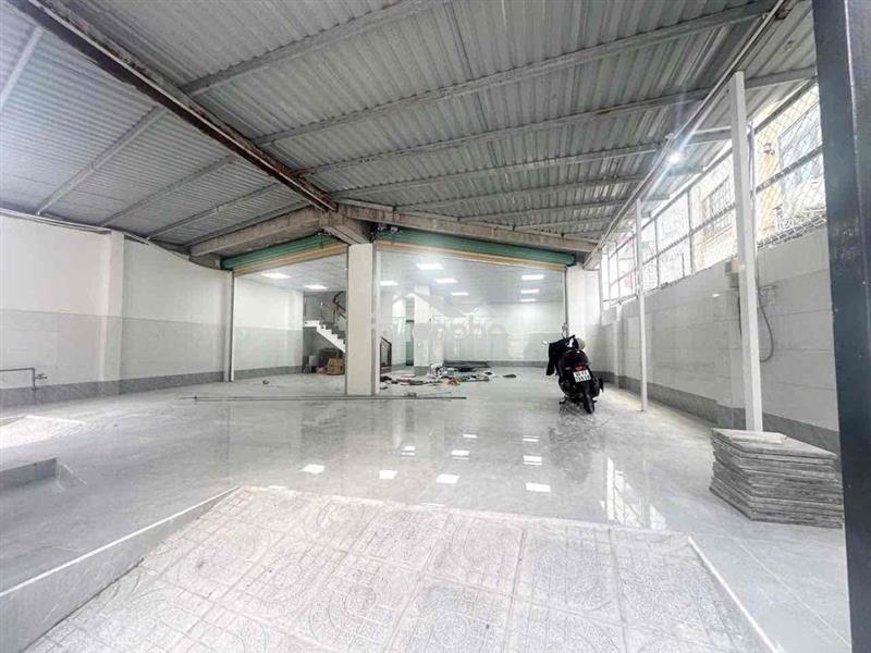 Nhà mới, rộng rãi 11 x 20m, 1 trệt 1 lầu - hxh, âu cơ p9 tb