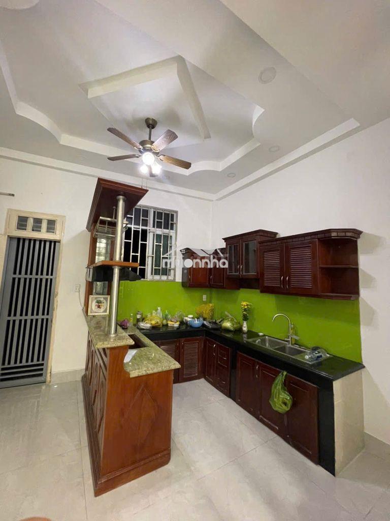 Nhà nguyên căn 3 tầng đúc; gần cầu chánh hưng; 4pn; khu đồng bộ - Ảnh 2