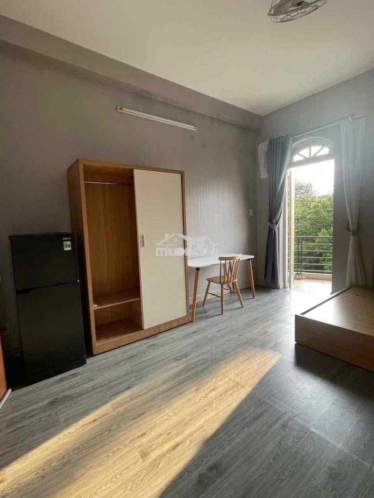 Studio đầy đủ nội thất ban công ngay khu bình phú q6 mới - Ảnh 4
