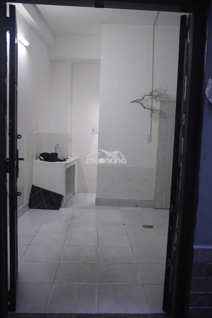Cho thuê nhà nguyên căn hẻm 54 trần quang khải