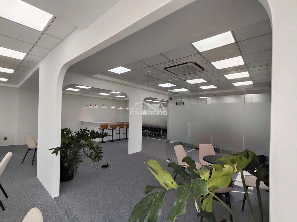 Cho thuê văn phòng phan đăng lưu, phú nhuận, 80m2, 31tr, full nội thất - Ảnh 2
