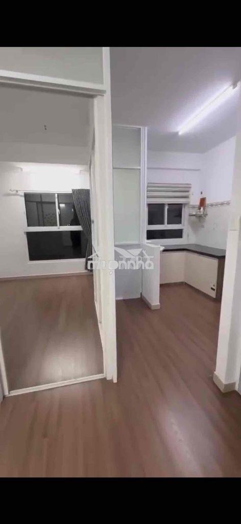Cho thuê căn hộ ehome 3 2pn 1wc,nhận nhà ngay