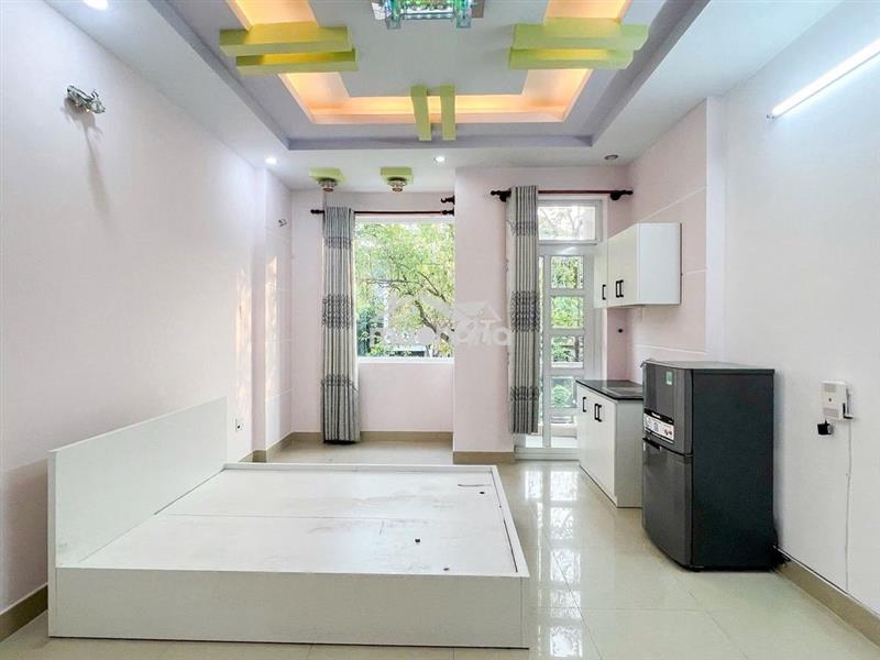 Chính chủ cho thuê phòng 6tr8 ban công q7 cạnh phú mỹ hưng 
