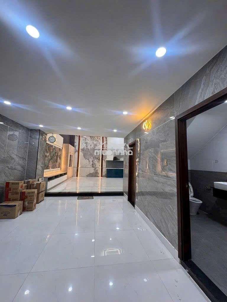 Nhà hxh q10 , ngang lớn - mới đẹp giá rẻ - Ảnh 2