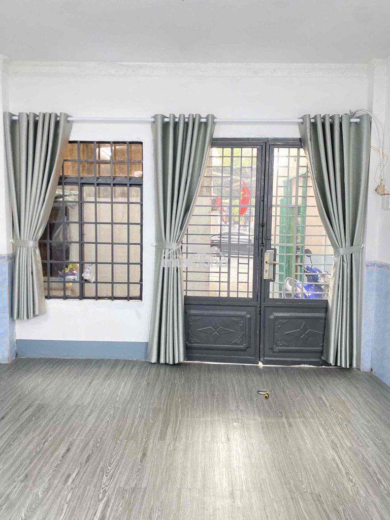 Nhà mặt tiền thụt 2 phòng ngủ 4x15 hoàng sa. - Ảnh 3
