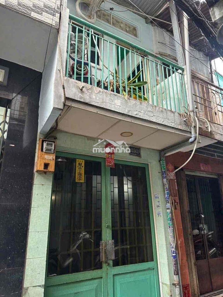 Cho thuê nhà nguyên căn lạc long quân q11 trệt 2 lầu sát mt giá 5 tr