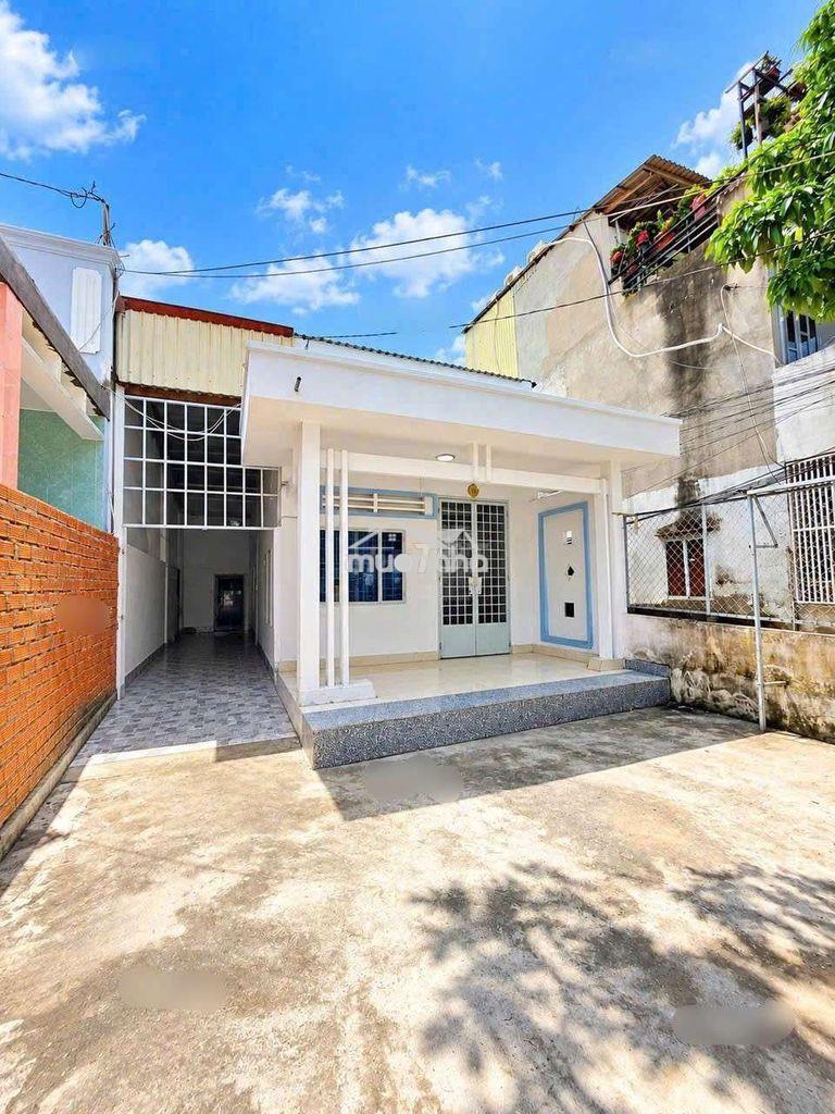 Bán nhà 6m x 27m giá 6.5 tỷ quận 7