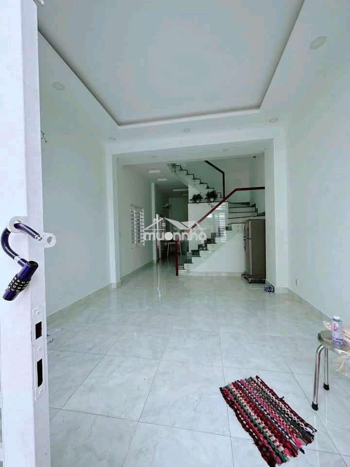 Trịnh thị miếng 