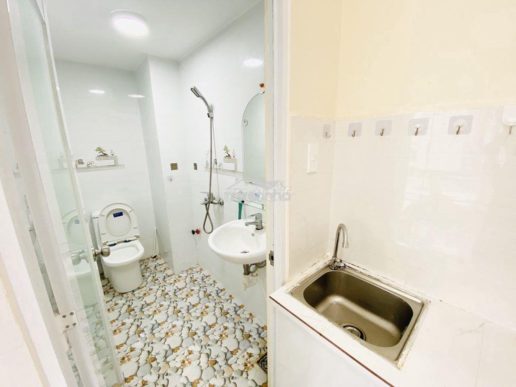Phòng ban công, full nt như hình, đc 110 ông ích khiêm giá 5tr5 - Ảnh 3