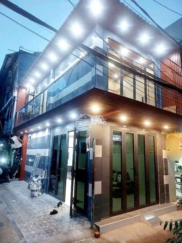 Bán nhag hẻm nhựa rộng 8m, đường lạc long quân, tiện ở, kinh doanh - Ảnh 2