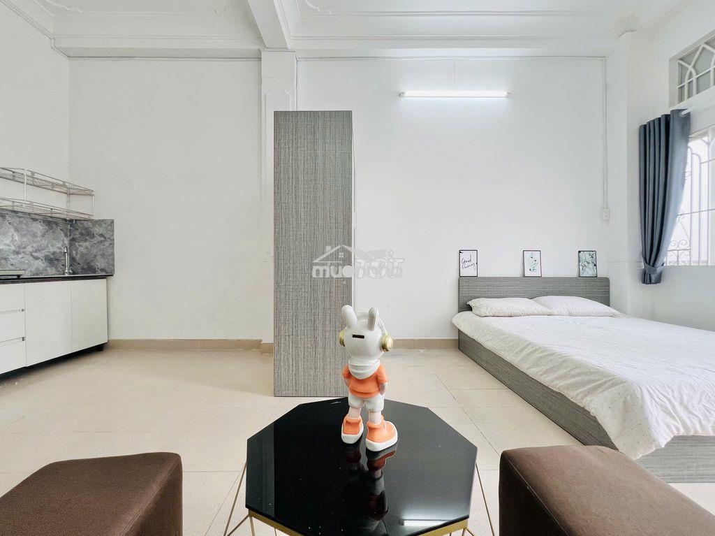 Studio ngủ tách bếp - ban công rộng - Ảnh 4
